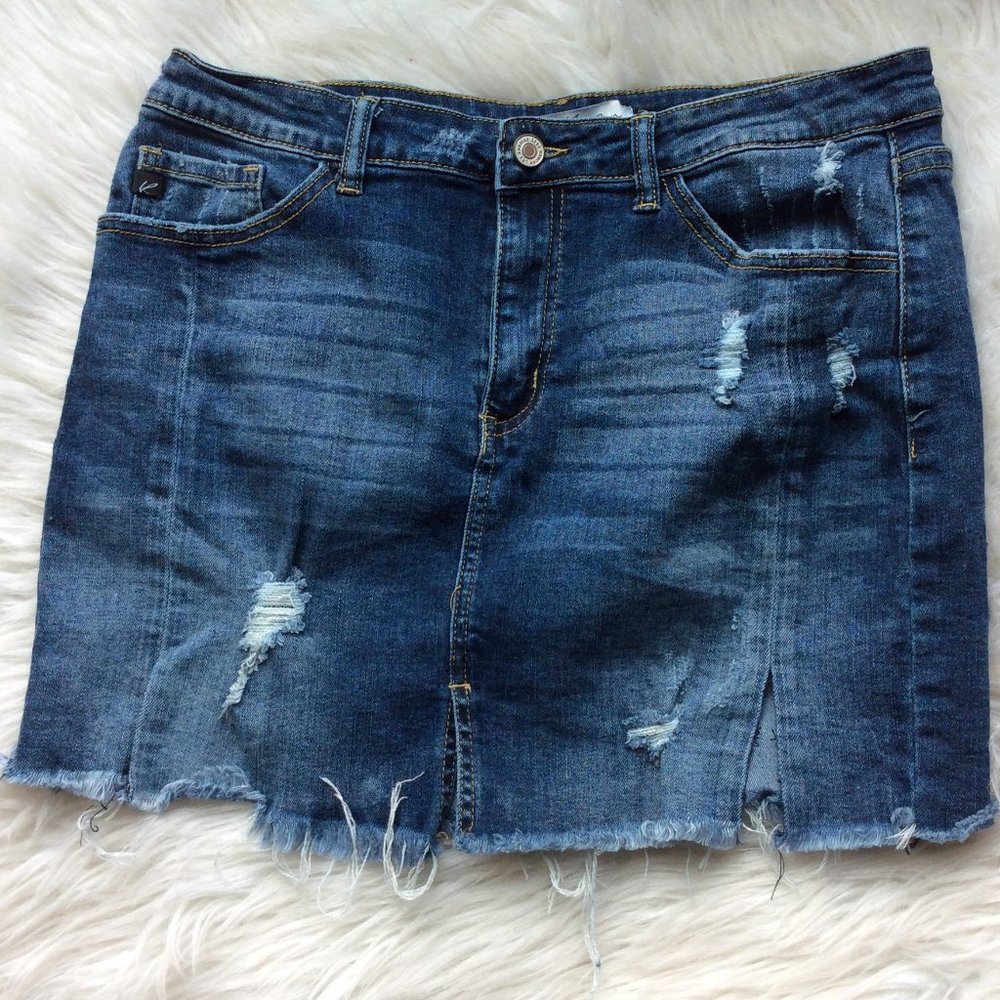 Kancan Distressed Denim Mini - Picture 3 of 3